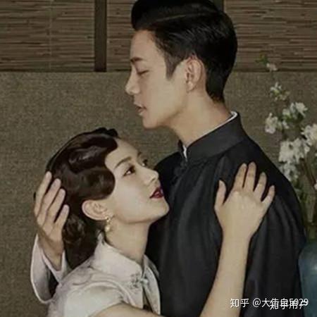 冯绍峰赵丽颖吃瓜爆料,揭秘明星夫妻幕后生活
