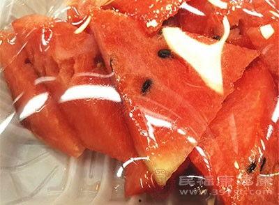 感冒可以吃黑瓜吗,黑瓜能否成为你的健康小助手？