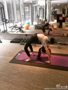 吃瓜爆料劈叉女星图片,揭秘劈叉女星的真实面貌